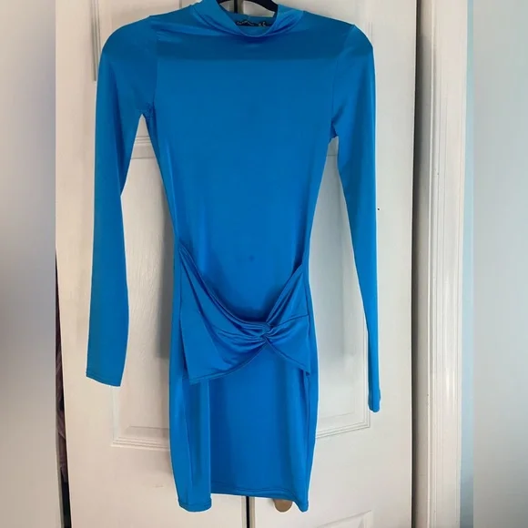 BOOHOO DISCO SLINKY TWIST DETAIL HIGH NECK MINI DRES - Picture 2 of 6